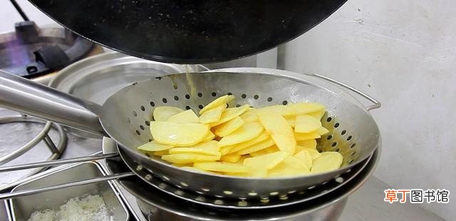 干煸土豆片的家常做法 干煸土豆片的做法步骤窍门