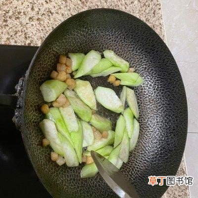 干贝炒丝瓜做法步骤 干贝的家常做法炒菜