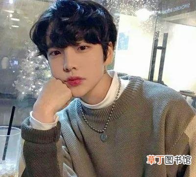 给男朋友的霸气小称呼 最适合给男朋友的备注
