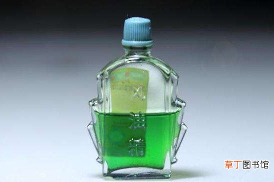 羽绒服上的水笔印怎么去除