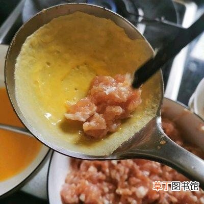 蛋饺的正宗做法简单几步越吃越上瘾 蛋饺的做法步骤大全