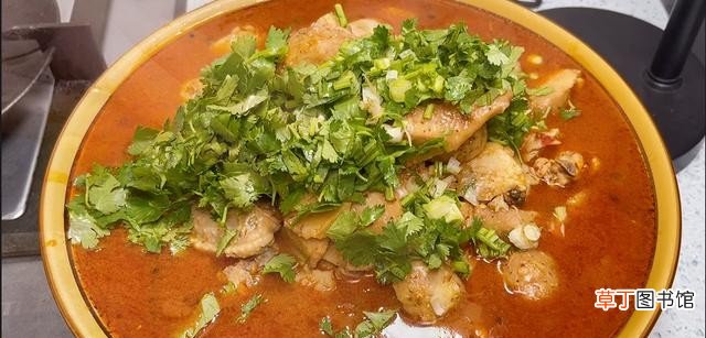 芋儿烧鸡这样做软糯十足 芋儿烧鸡的做法步骤
