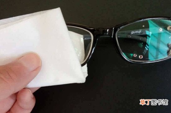 戴口罩怎么防止眼镜起雾