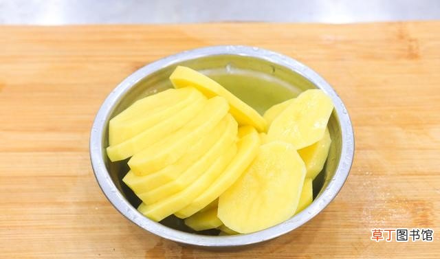 红烧土豆片做法简单又美味 红烧土豆片家常做法