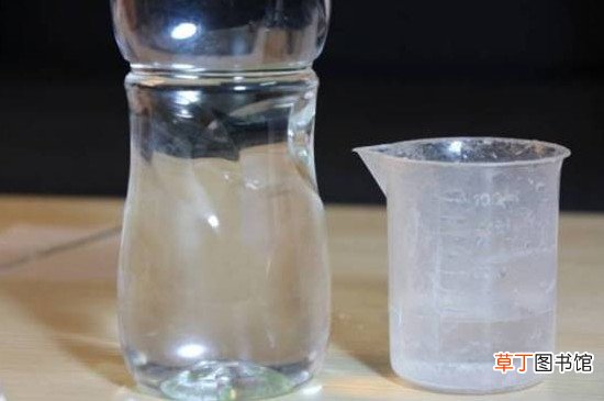 无水乙醇可以兑水消毒吗