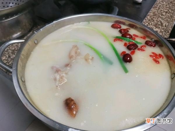 羊肉汤锅汤美味又暖胃 汤锅的推荐及做法