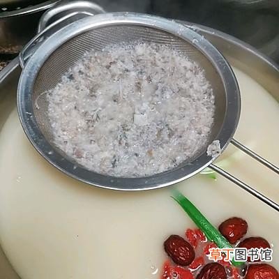 羊肉汤锅汤美味又暖胃 汤锅的推荐及做法