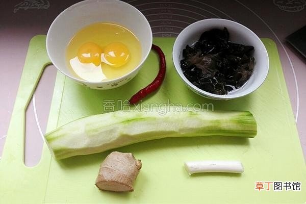 丝瓜炒鸡蛋这样做简易又好吃 丝瓜炒蛋的家常做法