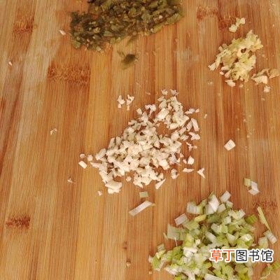 教您蟹肉鱼翅羹的做法美味又鲜嫩 鱼翅做法及窍门