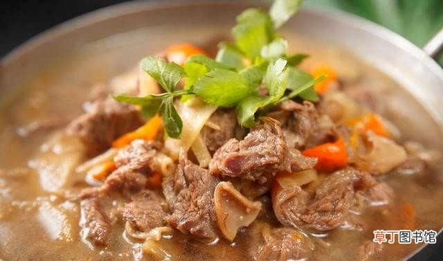 炖牛肉时记住三放两不放好吃接地气 怎样炖牛肉好吃