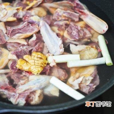 降秋燥降干火零失败酸萝卜老鸭汤 酸萝卜老鸭汤的做法