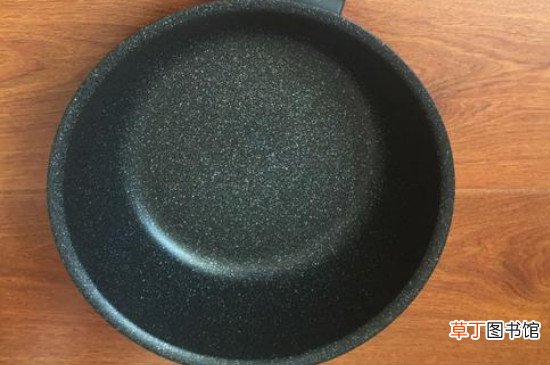 晶石和麦饭石不粘锅的区别