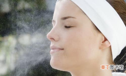 聪明女人皮肤都是这么补水的 日常护肤补水技巧分享