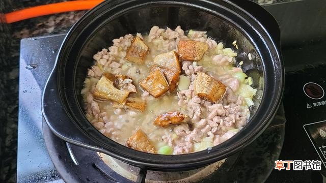 教您做咸鱼茄子煲咸香又美味 咸鱼茄子煲的正宗做法