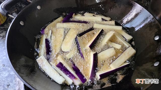 教您做咸鱼茄子煲咸香又美味 咸鱼茄子煲的正宗做法