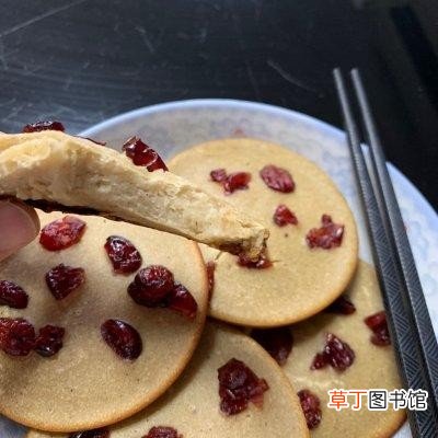 这道养生茯苓淮山药蜂蜜饼好吃又祛湿 怎样做茯苓饼好吃