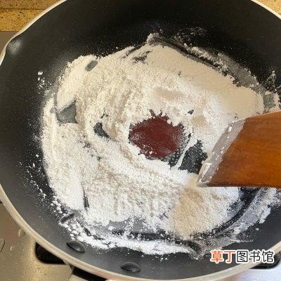 奶黄馅冰皮月饼五分钟就能上桌的美食 冰皮奶黄月饼的做法