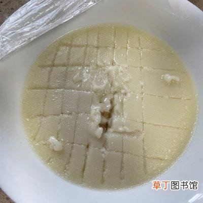 奶黄馅冰皮月饼五分钟就能上桌的美食 冰皮奶黄月饼的做法