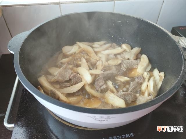 家常鸡腿菇炒肉营养美味 鸡腿菇的做法大全