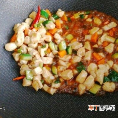 酱香红烧鸡爪软糯可口 红烧鸡爪的做法大全