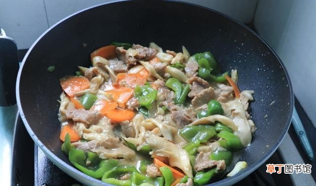 教你平菇炒肉的做法味道鲜美又爽口 平菇炒肉的做法