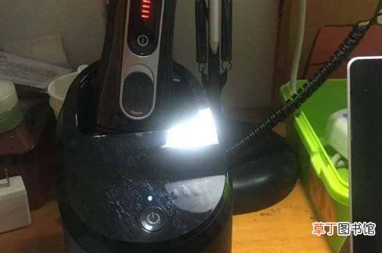 电动剃须刀怎么清洁