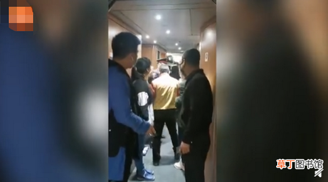 高铁上发病怎么办 动车乘客突发疾病遇上55名医生