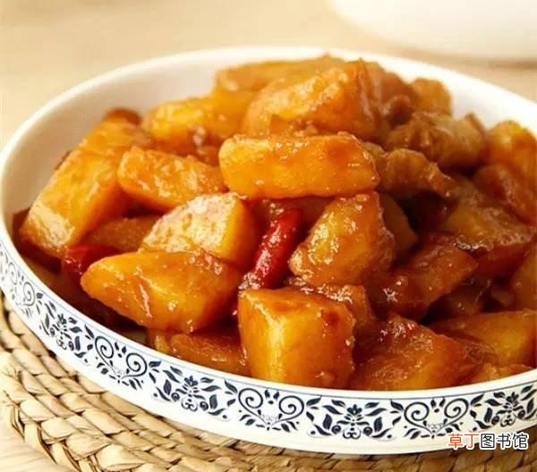 正宗土豆红烧肉的做法步骤 红烧土豆的简单家常做法