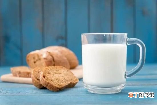 低脂奶更健康？食用低脂牛奶要注意这