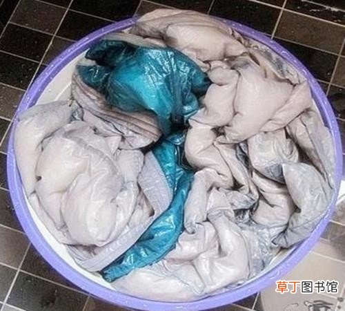 羽绒服清洗小妙招分享 羽绒服用什么洗最好