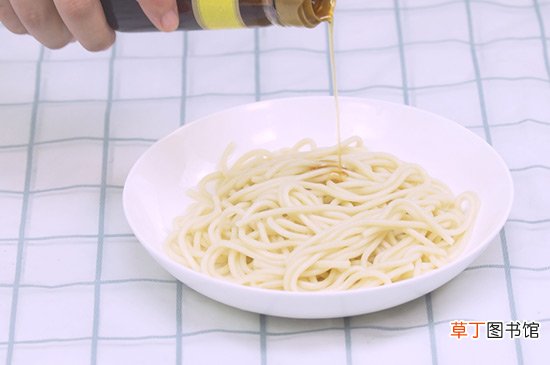 拌面的做法