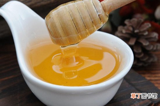 蜂蜜2年了发黑还能喝吗