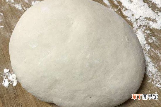 家庭烤箱烤披萨的做法