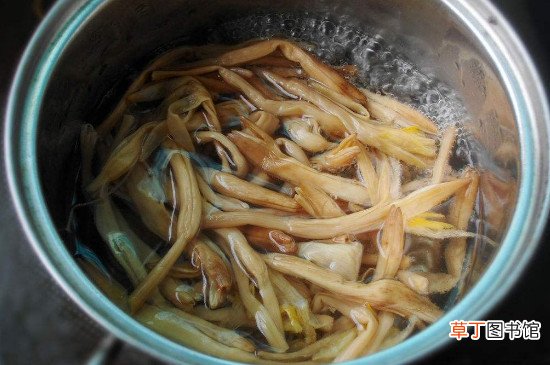 干黄花菜泡多久就不能吃了