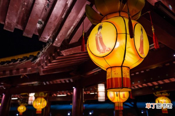 一日看尽长安花的意思一日看遍长安花全诗解释