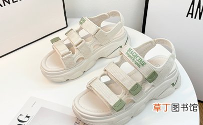 凉鞋走路的时候有带气的声音怎么回事