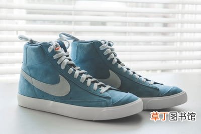 aj4offwhite真假对比
