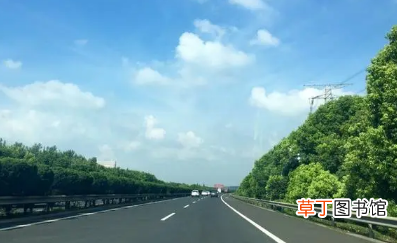 2022国庆节前几天和后几天旅游一样吗
