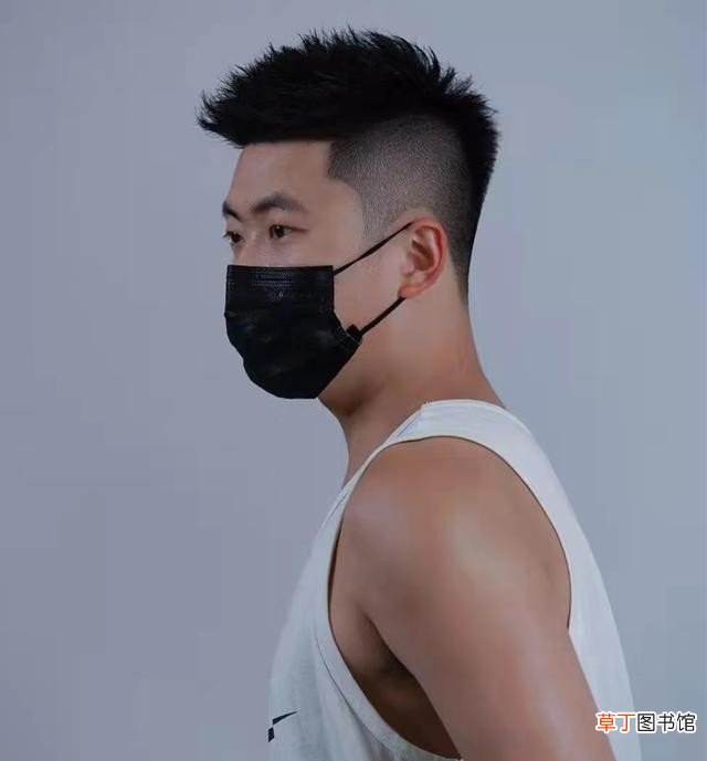 男生该怎么选择发型 胖脸男生短发发型