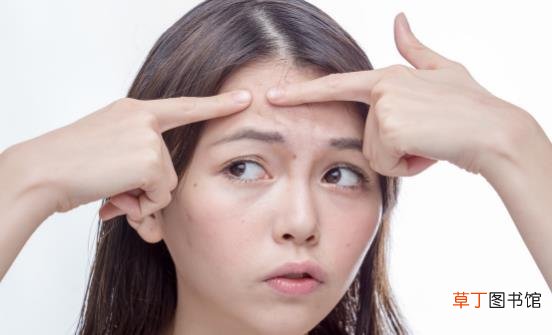 为何脸上容易长出痘痘 不同部位的痘痘有什么去除的好方法