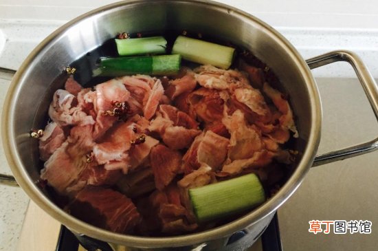 大料能不能放牛肉里炖