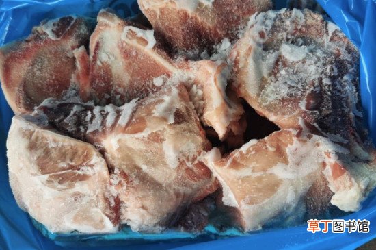 肉放冰箱发绿还能吃吗