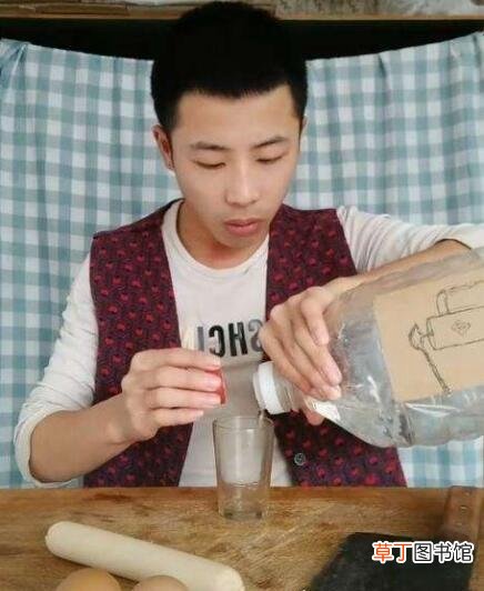 抖音上的小鸟伏特加什么意思,小鸟伏特加无情哈拉少