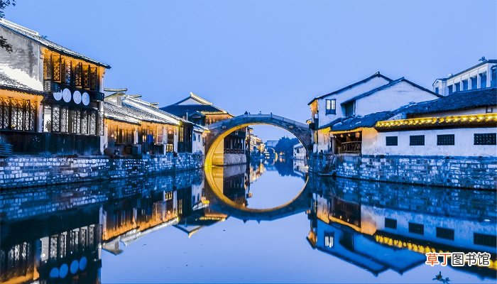 驼背公公力无穷爱驮什么车水马龙 驼背公公力无穷爱驮什么车水马龙的谜底