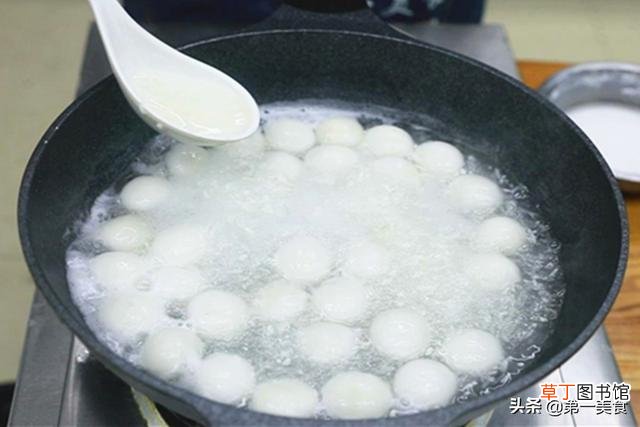 汤圆怎么煮不破皮不露馅 汤圆是冷水煮还是热水煮