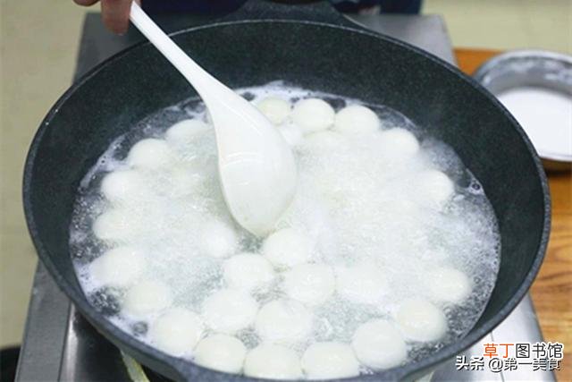汤圆怎么煮不破皮不露馅 汤圆是冷水煮还是热水煮