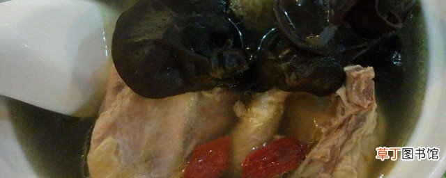 排骨炖鸡汤怎么做好喝 排骨炖鸡汤好喝的做法介绍