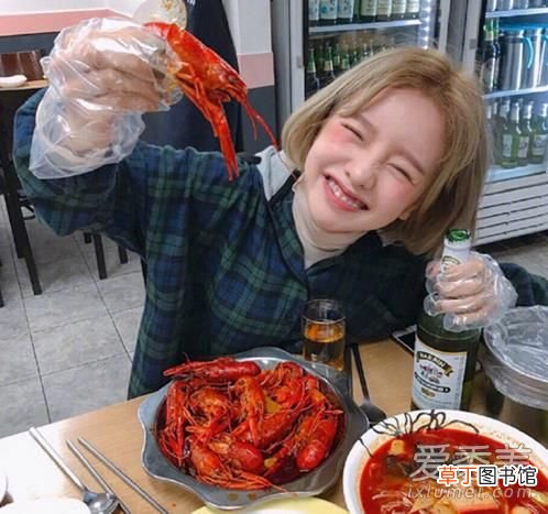 亚麻色哪个色系显白