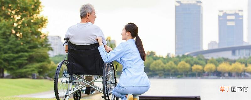 初三去卫校要什么条件 卫校报名有什么条件