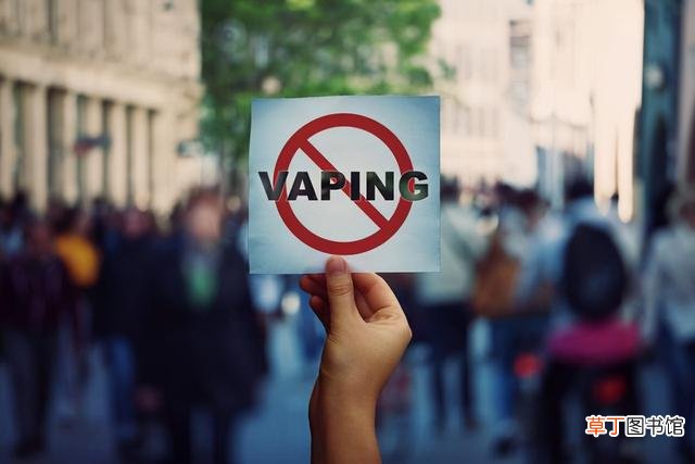 电子烟与传统香烟相比谁的危害更大 电子烟的危害究竟有多大